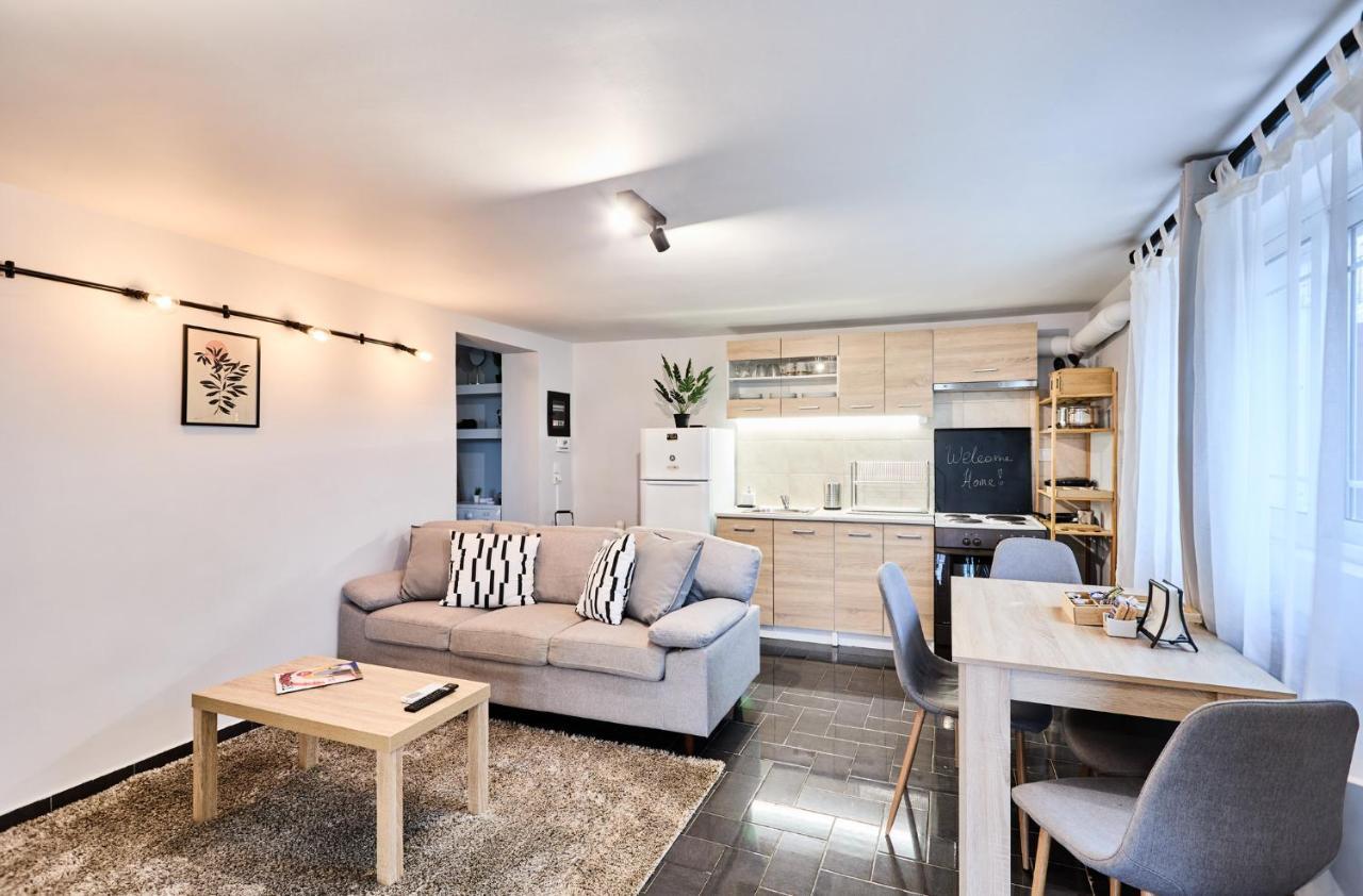 West Garden At Aigio By Greece Apartments מראה חיצוני תמונה